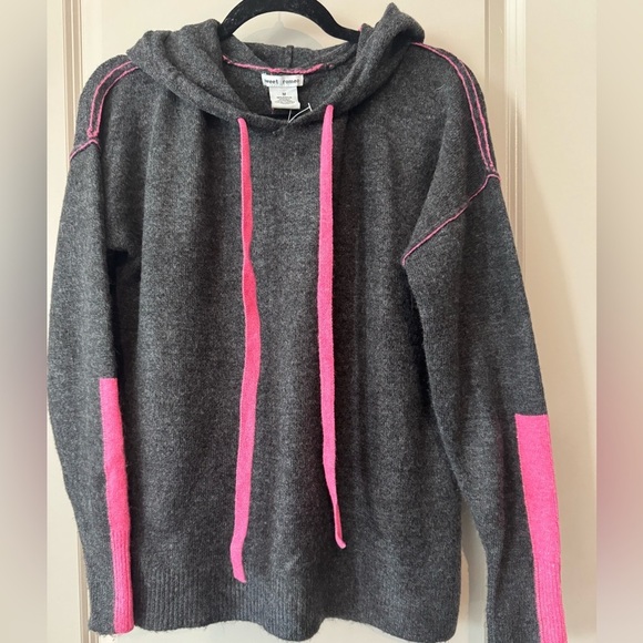 Sweet Romeo Sweaters - Sweet Romeo Knit Hoodie Sweater l M